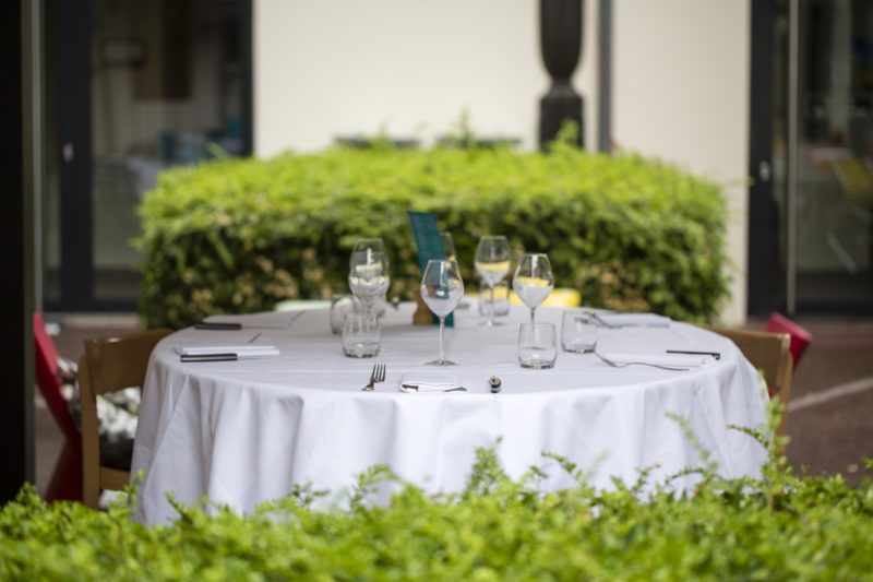 Terrasse La Villa K pour votre vin d'honneur et votre repas de mariage