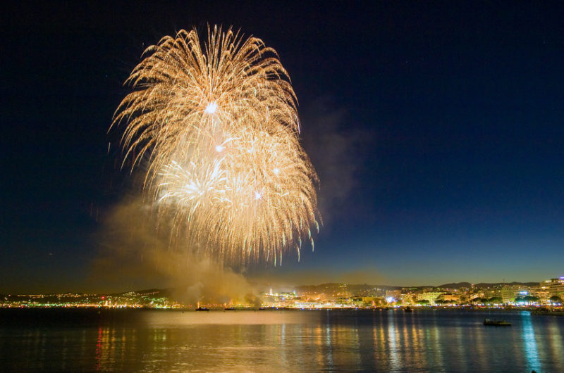 Feu d'artifice pour le Nouvel An de Bâle